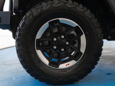 Used 2022 Jeep Wrangler Rubicon w/ Cold Weather Group AWD/4WD image 2