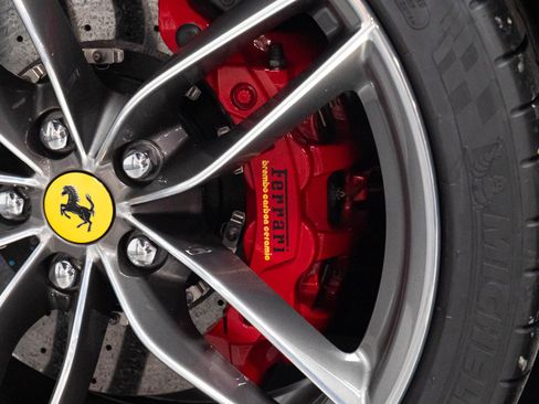 Used 2016 Ferrari 488 GTB RWD image 31