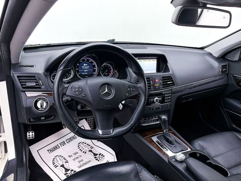 Used 2010 Mercedes-Benz E 550 Coupe image 16