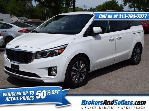 Used 2015 Kia Sedona SX FWD image 1