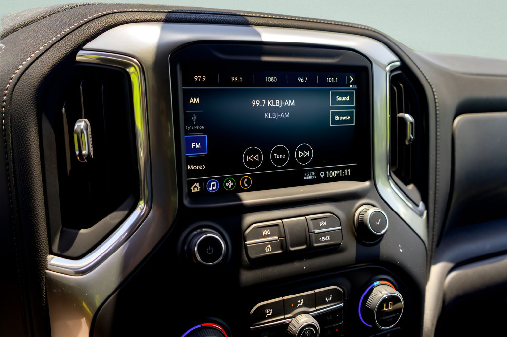 Used 2020 Chevrolet Silverado 1500 RST w/ All-Star Edition RWD image 17