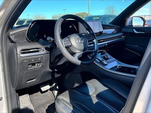 Used 2024 Hyundai Palisade Calligraphy image 18