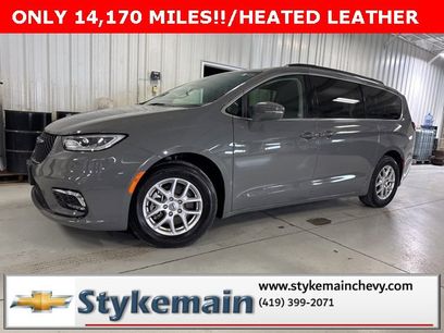 Used 2022 Chrysler Pacifica Touring-L