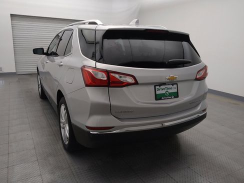 Used 2021 Chevrolet Equinox Premier image 6