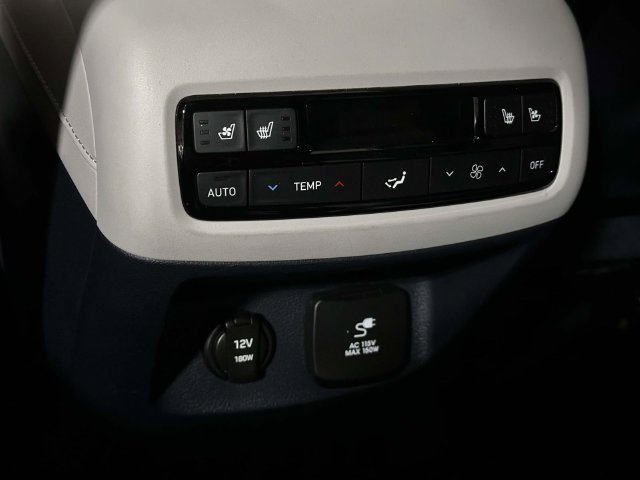 Used 2024 Hyundai Palisade Limited AWD/4WD image 21