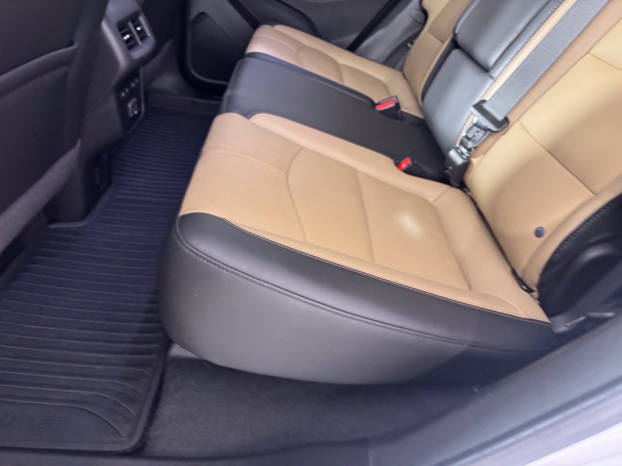 Used 2022 Chevrolet Equinox Premier FWD image 29
