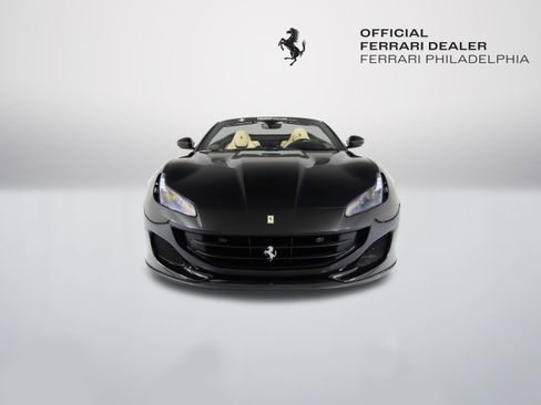 Certified 2019 Ferrari Portofino image 2