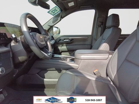 Used 2025 Chevrolet Tahoe LT AWD/4WD image 10