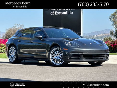 Used 2018 Porsche Panamera 4 AWD/4WD image 1