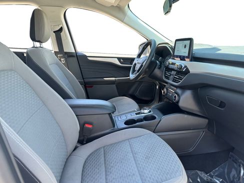 Used 2022 Ford Escape SE image 14