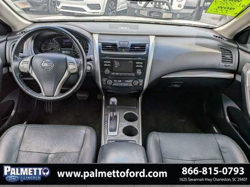 Used 2014 Nissan Altima 2.5 SL w/ Moonroof Package FWD image 13