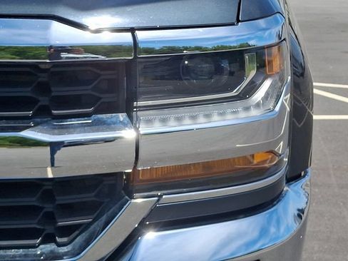 Used 2019 Chevrolet Silverado 1500 LT w/ All Star Edition AWD/4WD image 9