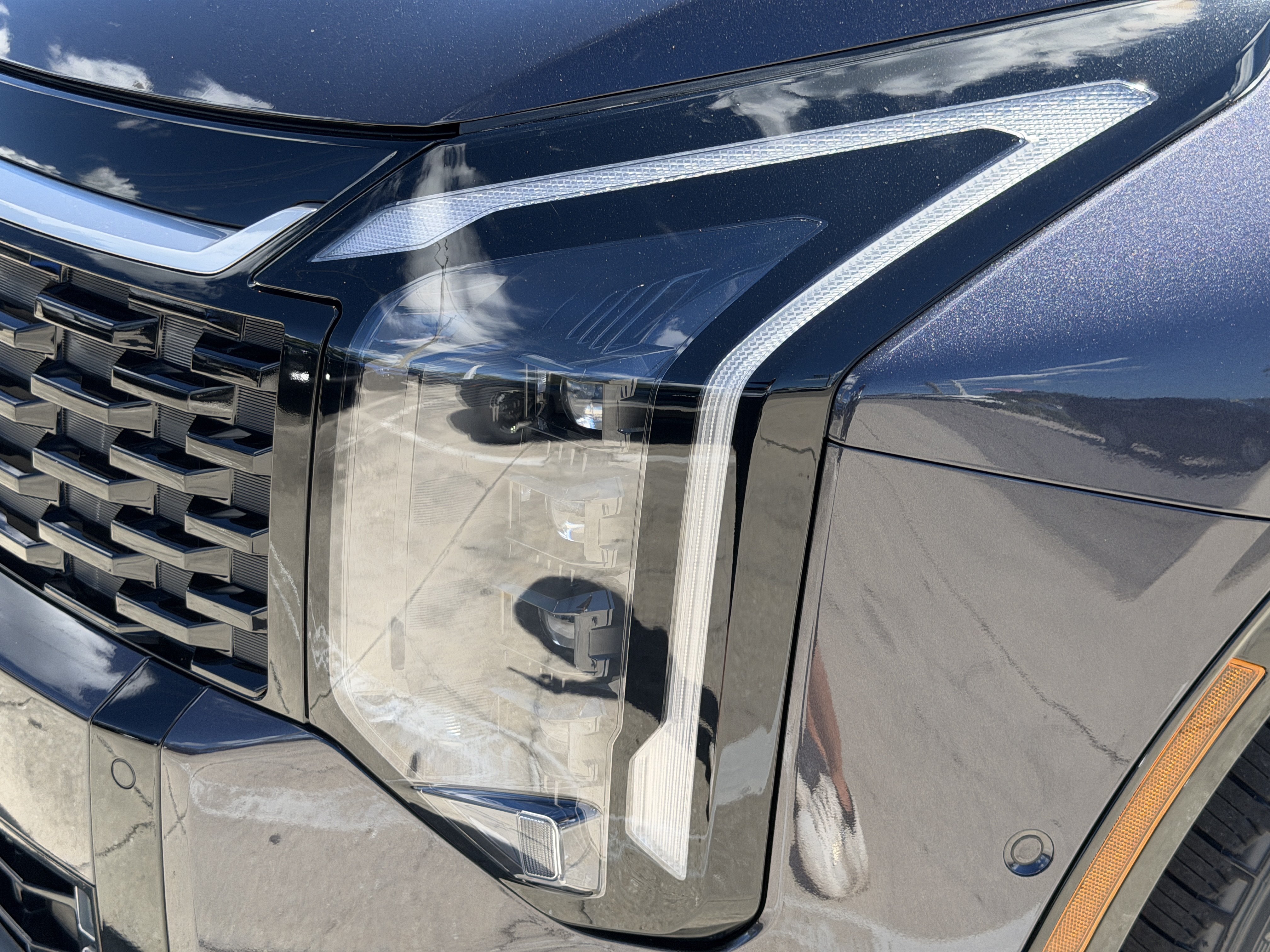 New 2027 Kia Sportage SX FWD image 9