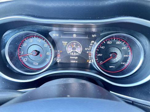 Used 2015 Dodge Charger SXT image 17