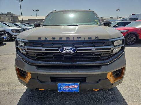New 2027 Ford Expedition Tremor w/ Driver's Package AWD/4WD image 3