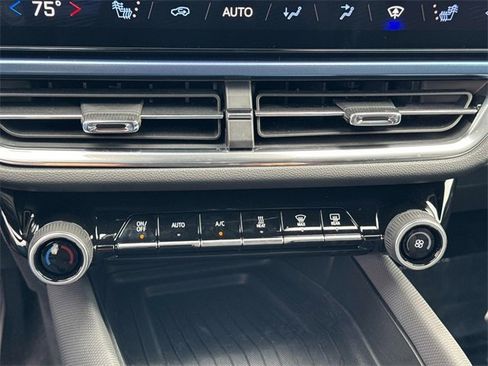 Used 2024 Chevrolet Equinox EV LT image 21