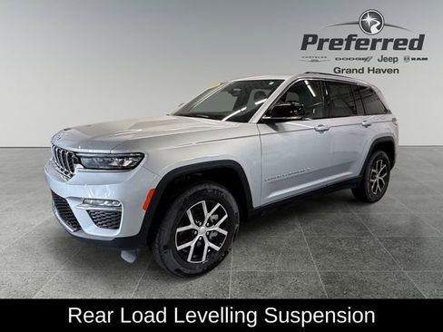 Used 2024 Jeep Grand Cherokee Limited w/ Trailer Tow Package image 11