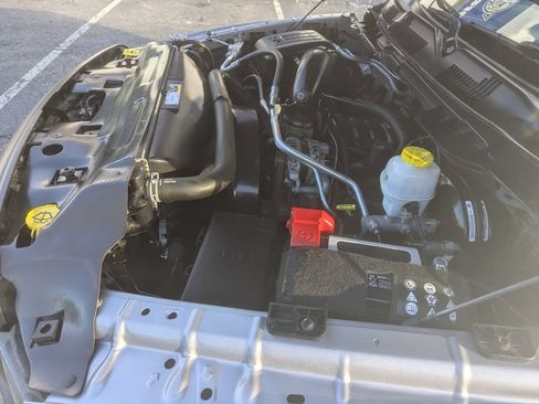 Used 2021 RAM 1500 Warlock AWD/4WD image 40