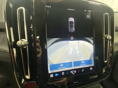 Used 2023 Volvo C40 P8 Recharge Ultimate image 25