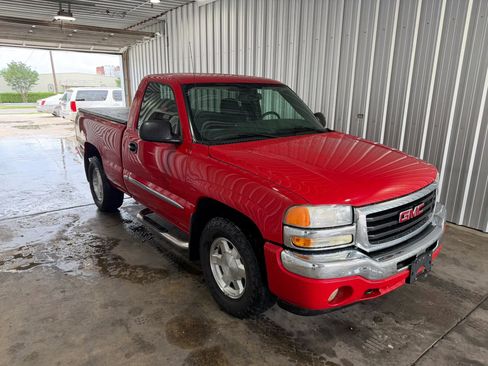 Used 2006 GMC Sierra 1500 SLE w/ Light Duty Power Package AWD/4WD image 4