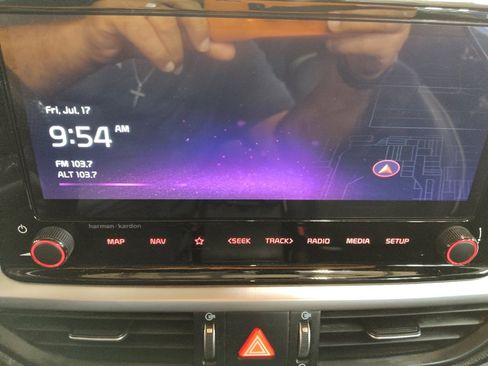Used 2023 Kia Forte GT-Line w/ GT-Line Premium Package FWD image 25