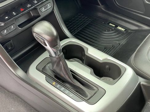 Used 2022 Chevrolet Colorado LT w/ Redline Special Edition AWD/4WD image 24