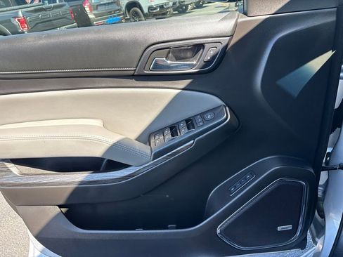 Used 2017 Chevrolet Tahoe LT image 22