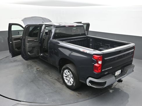 Used 2023 Chevrolet Silverado 1500 LT AWD/4WD image 46