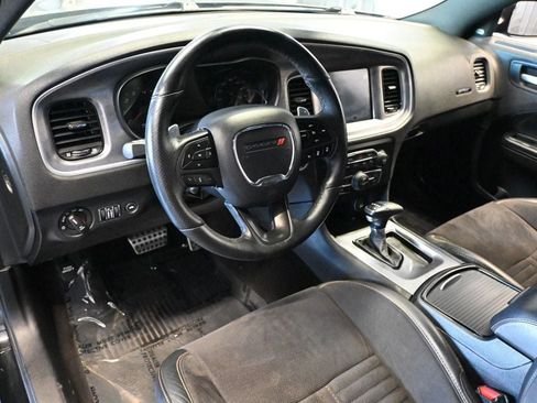 Used 2018 Dodge Charger R/T RWD image 10
