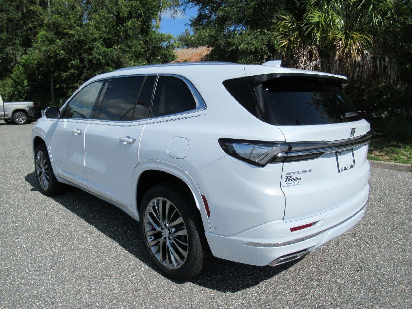 New 2026 Buick Enclave Avenir w/ Super Cruise Package FWD image 6