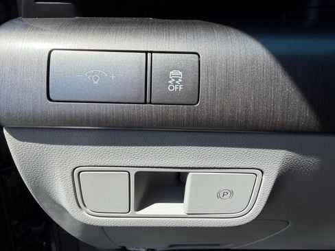 Used 2024 Hyundai Kona SEL image 17