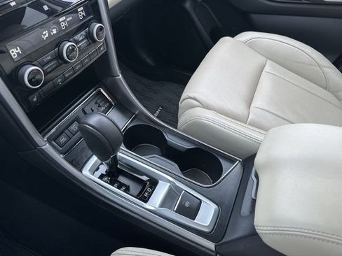 Used 2022 Subaru Ascent Limited image 23