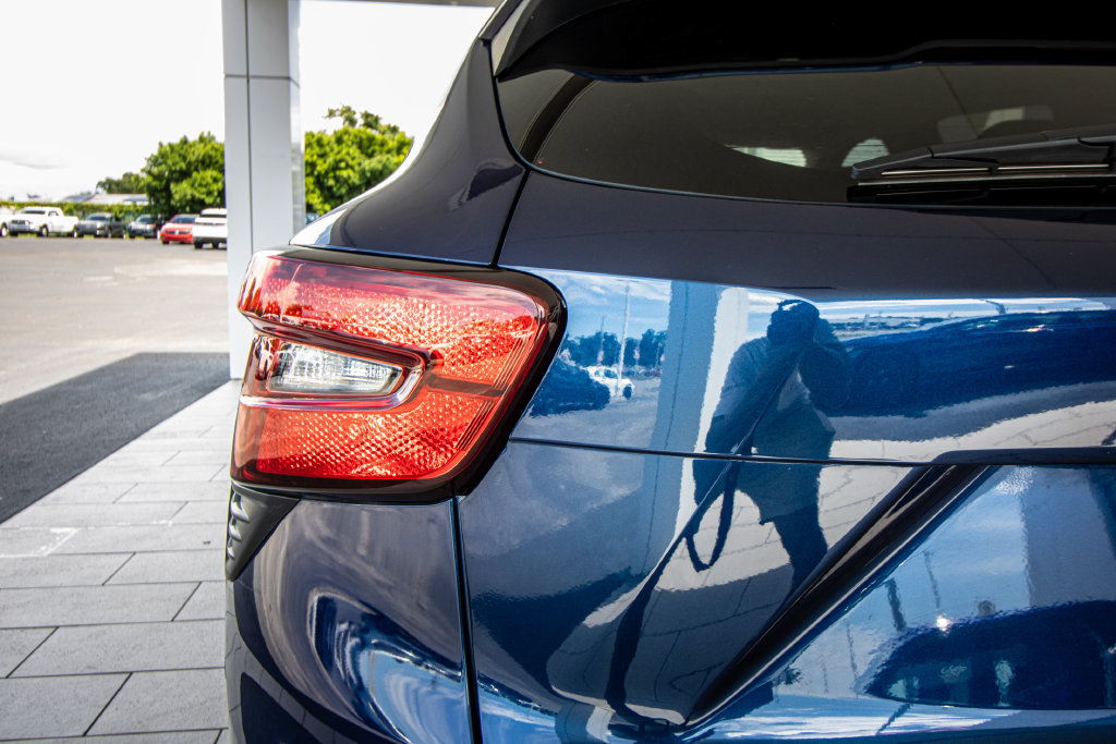 Used 2024 Chevrolet Trax LS FWD image 12