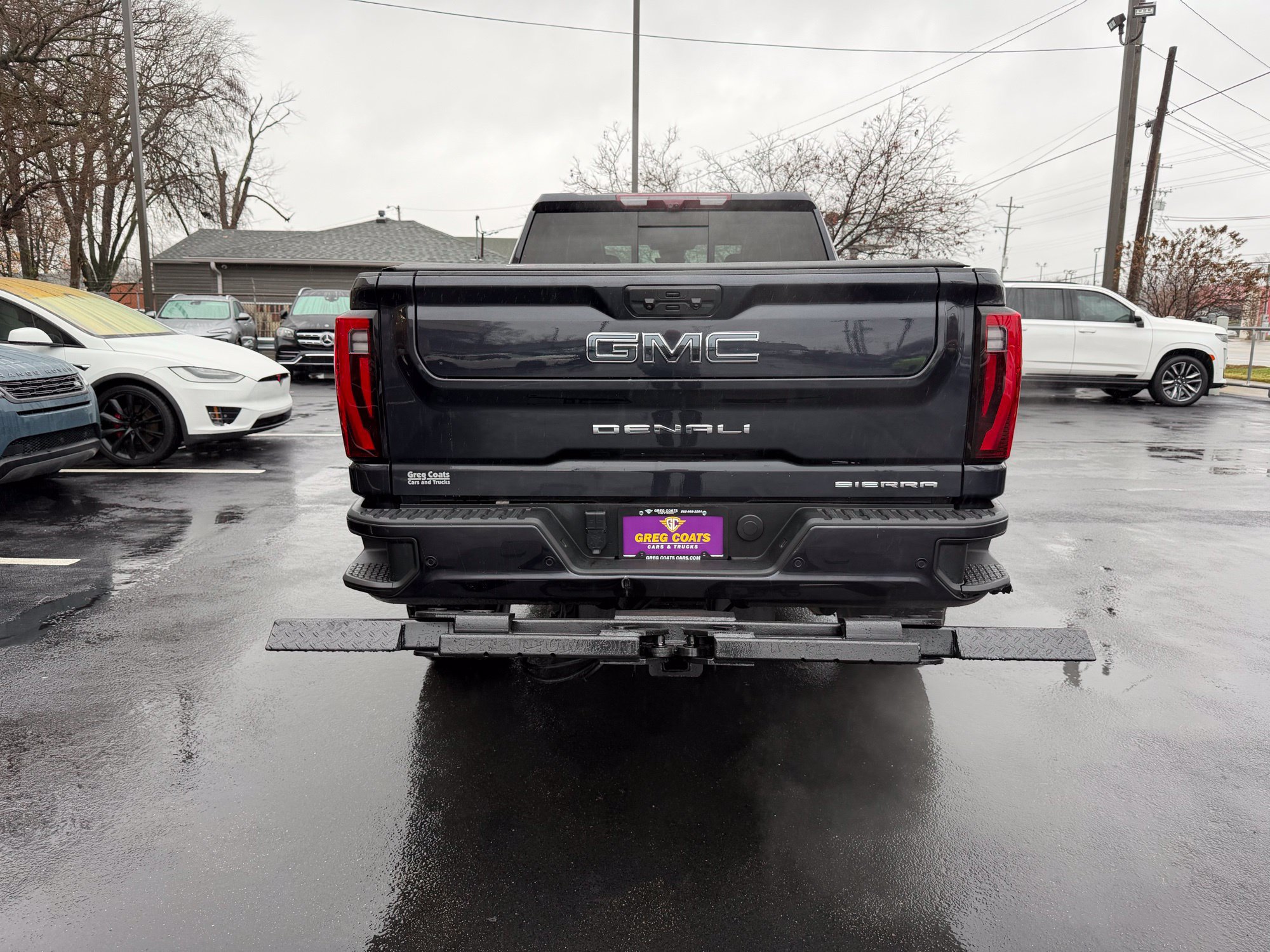 Used 2024 GMC Sierra 3500 Denali Ultimate AWD/4WD image 5