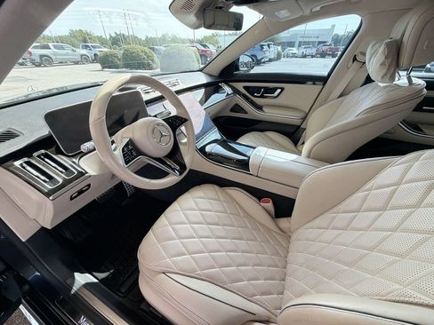Used 2022 Mercedes-Benz S 580 4MATIC Sedan image 11