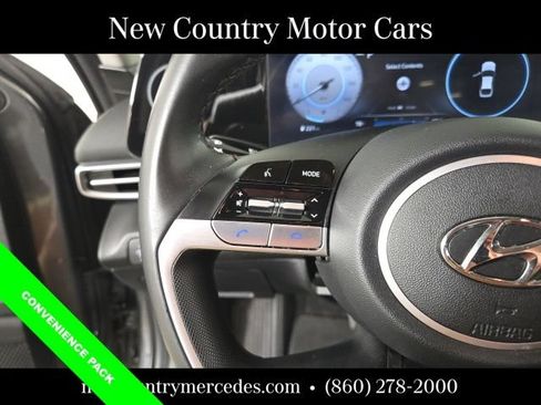 Used 2023 Hyundai Elantra SEL w/ Convenience Package FWD image 17