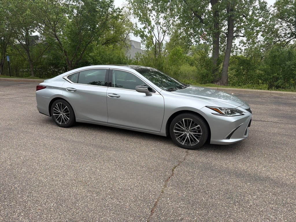Certified 2023 Lexus ES 350 w/ Premium Package FWD image 12