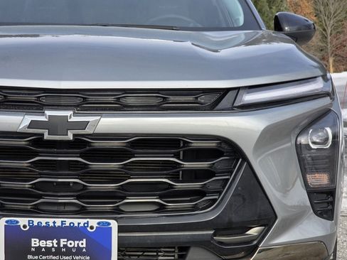 Used 2024 Chevrolet Trax ACTIV w/ Driver Confidence Package image 3