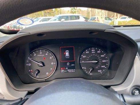 Used 2024 Subaru Crosstrek 2.0i image 11