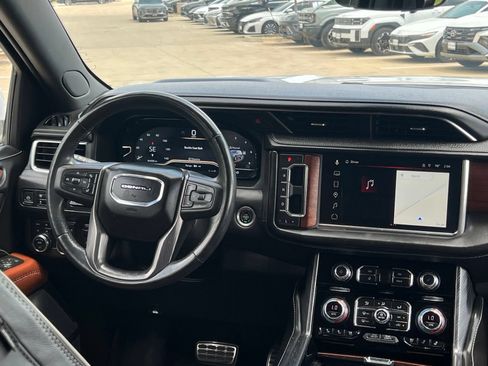 Used 2023 GMC Yukon Denali Ultimate AWD/4WD image 23