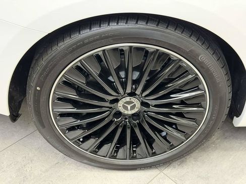 New 2026 Mercedes-Benz CLE 300 4MATIC Coupe image 5