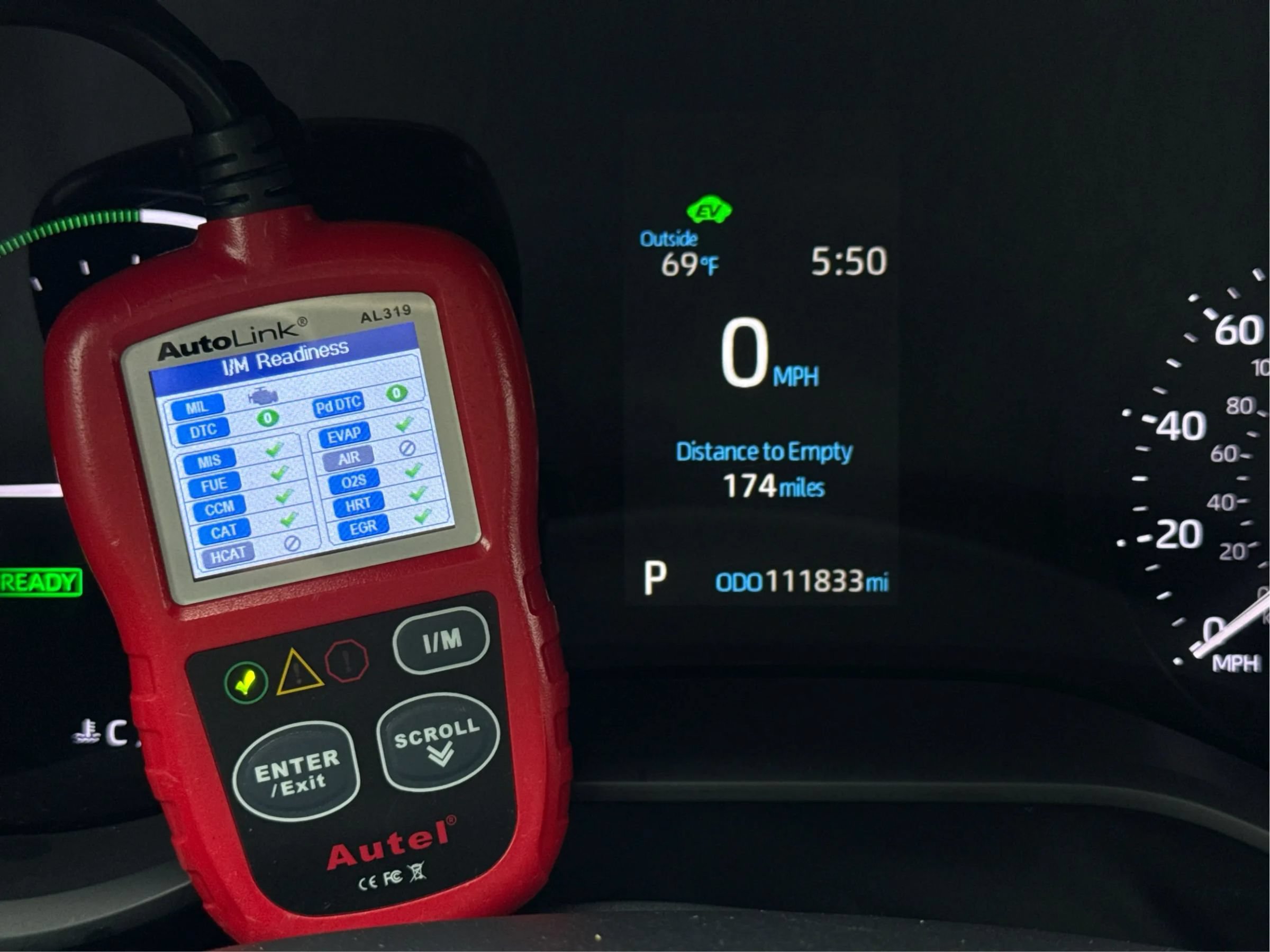 Used 2022 Toyota Sienna XSE FWD image 10