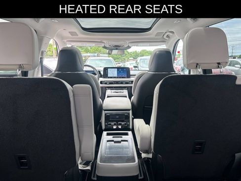 Used 2025 Lincoln Aviator Reserve w/ Equipment Group 201A AWD/4WD image 30