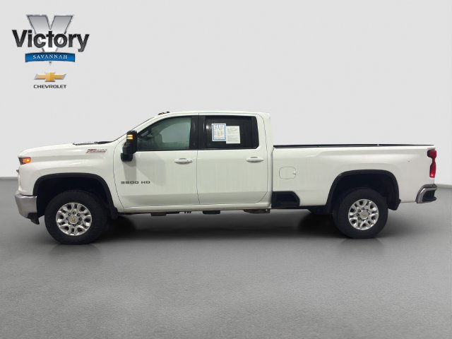 Used 2022 Chevrolet Silverado 3500 LT w/ Convenience Package AWD/4WD image 4