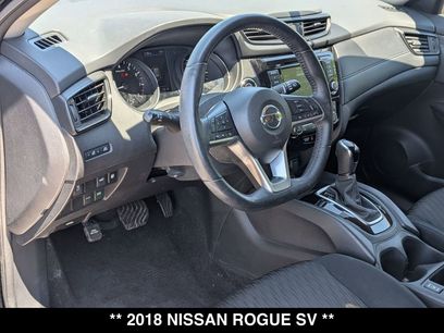 Used 2018 Nissan Rogue SV