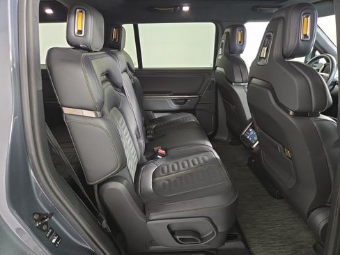 Used 2025 Rivian R1S Adventure AWD/4WD image 23