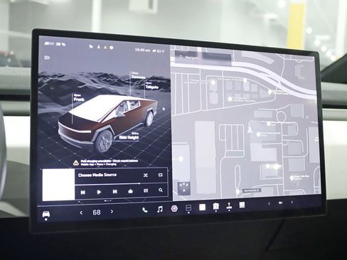 Used 2024 Tesla Cybertruck AWD Crew Cab image 16