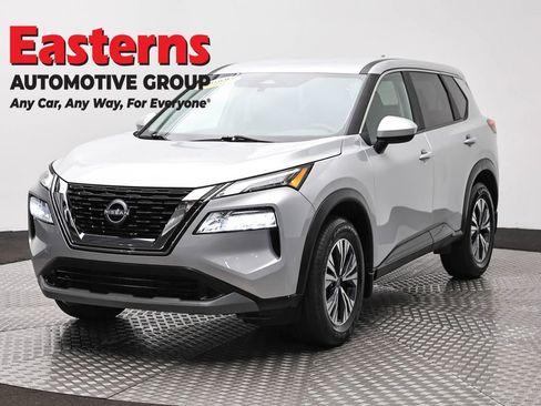 Used 2023 Nissan Rogue SV FWD image 1