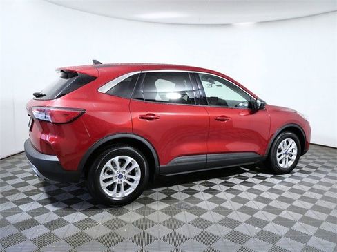 Certified 2022 Ford Escape SE w/ Cold Weather Package image 8