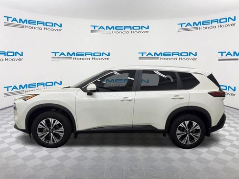 Used 2023 Nissan Rogue SV w/ SV Premium B Package FWD image 2
